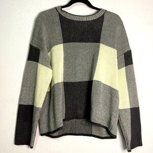 Vestique Color-Block Crew Neck Sweater with Geometric Pattern, Sz M